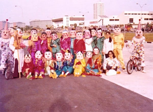Chingay in 1973, image credit: chingay.gov.sg